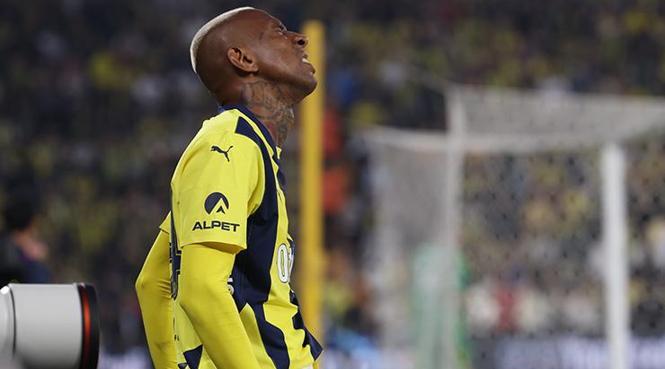 Talisca gole yaklaştı