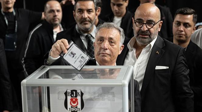 Ahmet Nur Çebi oyunu kullandı