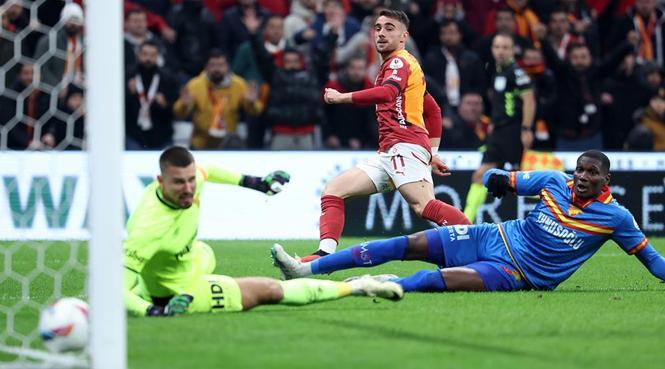 Göztepe: 12 Galatasaray: 36