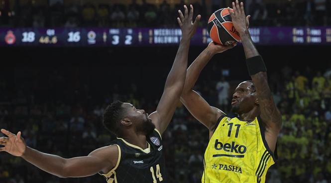 İlk yarı sonucu: Monaco 33-35 Fenerbahçe Beko