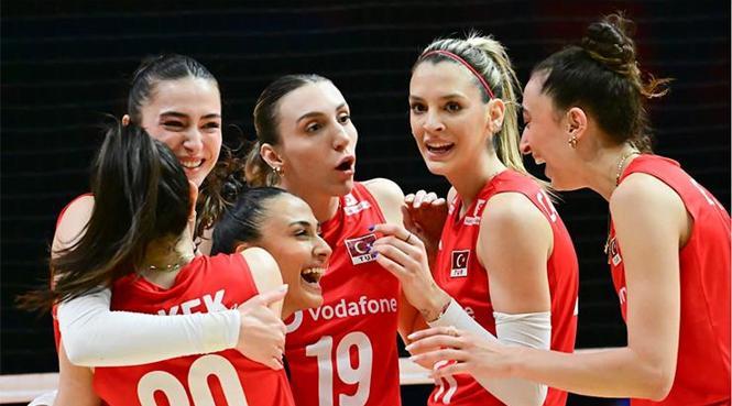Üçüncü seti çok rahat kazanıyoruz