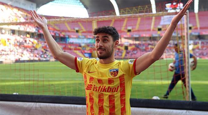 SOLSKJAER KARTAL KAYRA'YI ÇOK BEĞENİYOR