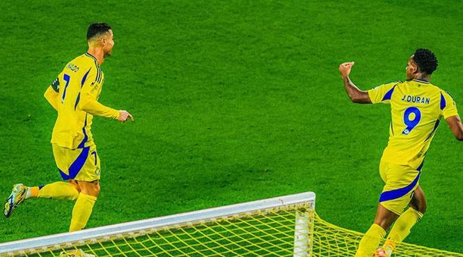 Ronaldo'dan Fenerbahçe'ye müjde