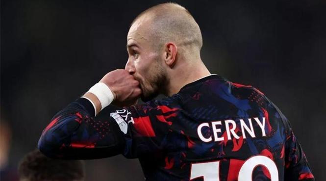 Kartal'dan Cerny hamlesi