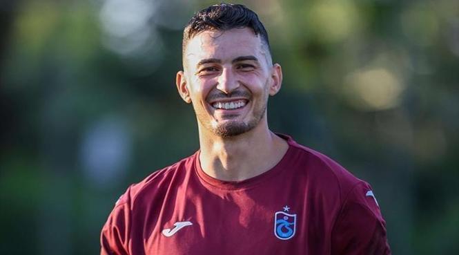 Uğurcan Çakır imzayı atıyor