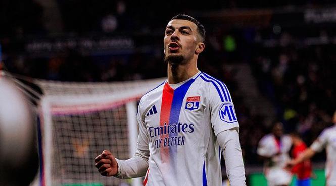 F.Bahçe'ye transferde dev rakip