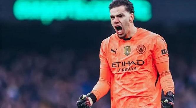 OKAN BURUK'UN 1 NUMARALI HEDEFİ EDERSON