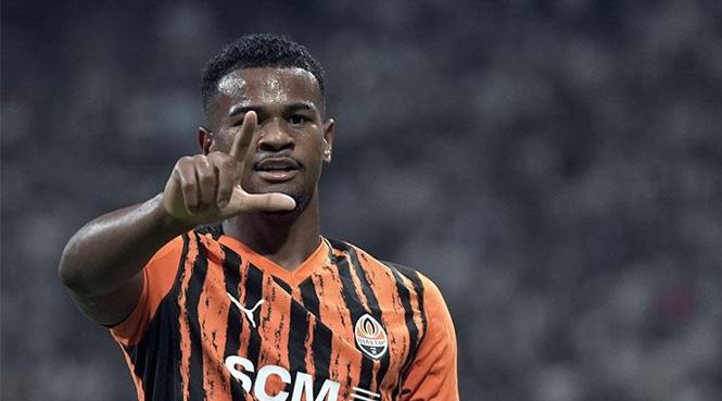 Shakhtar öne geçti