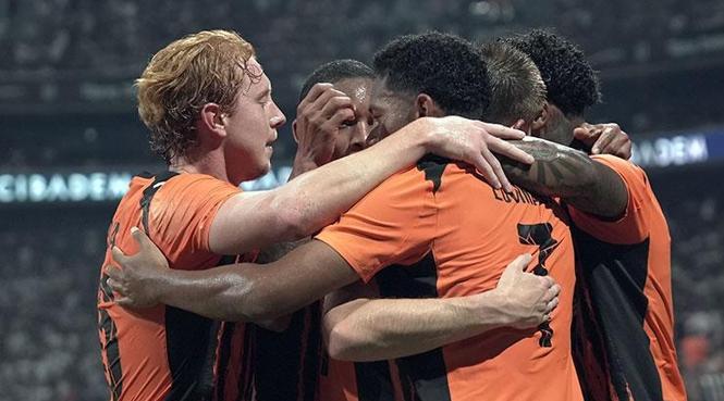 Shakhtar farkı ikiye çıkardı