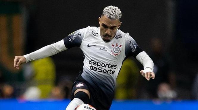 Beşiktaş'a Brezilya'dan sağ bek