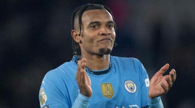 City'den izin çıktı! Yıldız futbolcu Fenerbahçe'ye