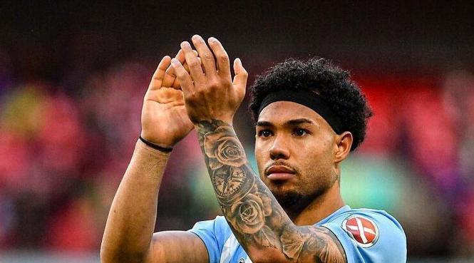 Beşiktaş'tan sağ beke sürpriz isim