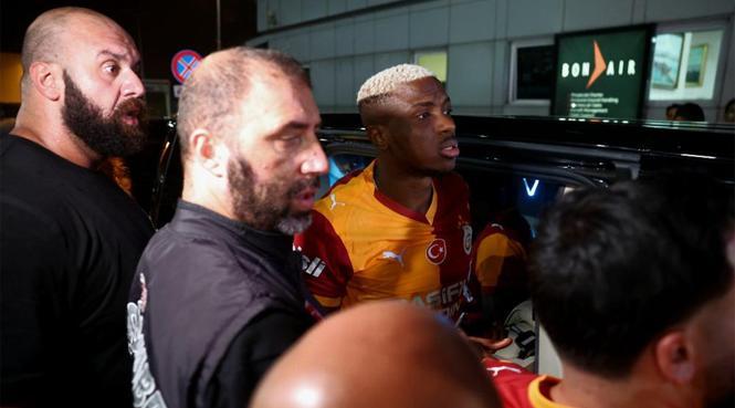 Engelli taraftar için tekrar araçtan indi