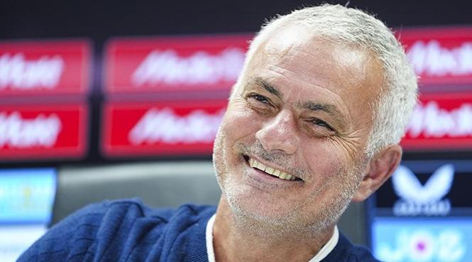 Jose Mourinho basın toplantısı düzenleyecek