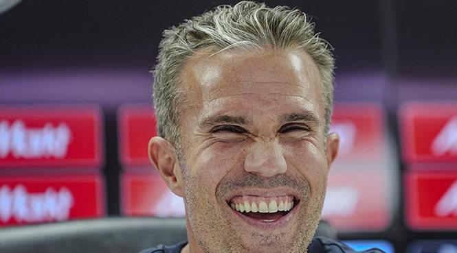 Van Persie ne zaman konuşacak?