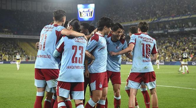 Feyenoord öne geçti