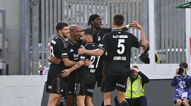 Beşiktaş tam kadro