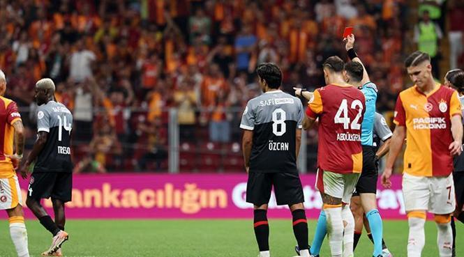 Karagümrük 10 kişi kaldı