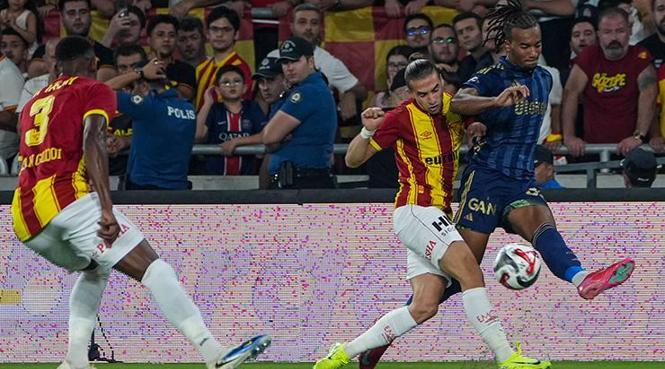 Brown ortaladı, Semedo vuramadı! 