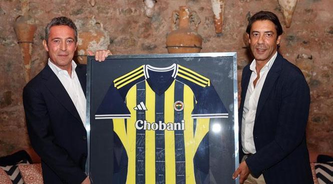 Fenerbahçe ve Benfica yetkilileri yemekte bir araya geldi