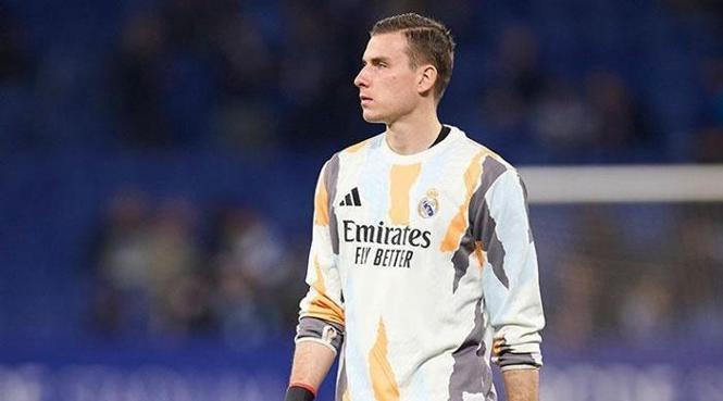 Livakovic'in yerine Lunin