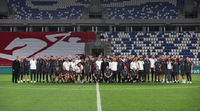EZİCİ ÜSTÜNLÜĞÜMÜZ VAR