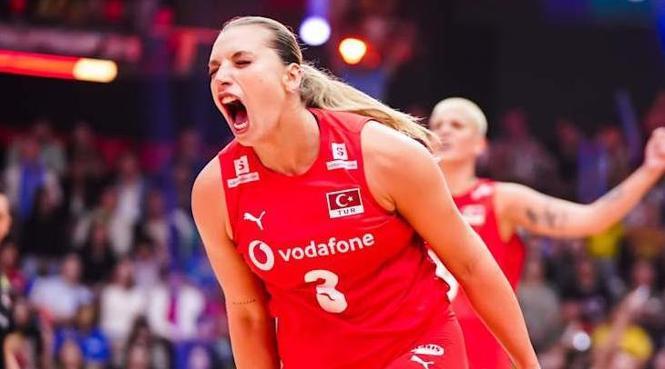 CANSU ÖZBAY: TARİH YAZDIK