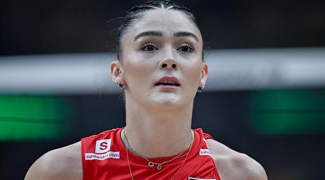 İLK SETİ KAZANAN İTALYA