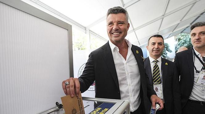 SADETTİN SARAN OYUNU KULLANDI