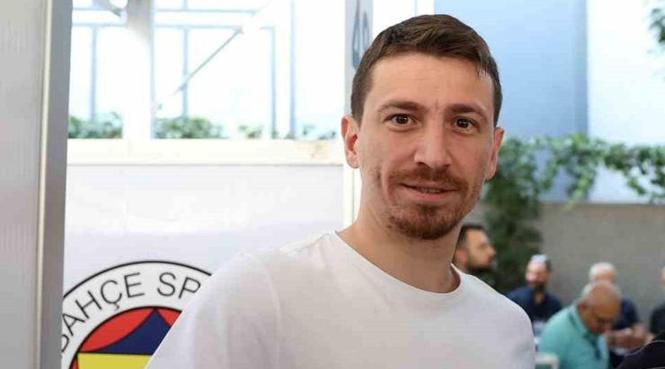 MERT HAKAN YANDAŞ OYUNU KULLANDI