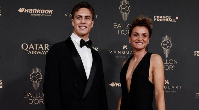 Kenan Yıldız, Ballon d'Or ödül töreni için kırmızı halıda
