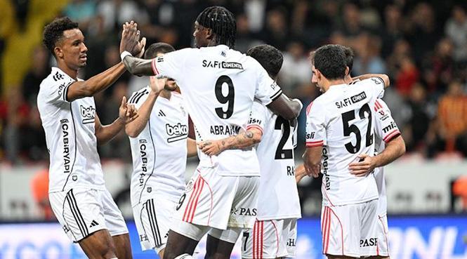 İLK YARIM SAAT GERİDE KALDI
