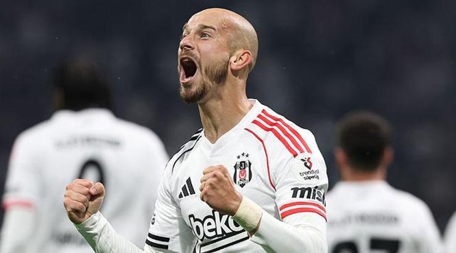 Beşiktaş farkı 2'ye yükseltti