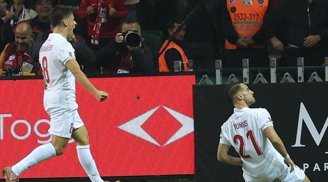 GOL! Bu kez de Yunus Akgün sahnede...