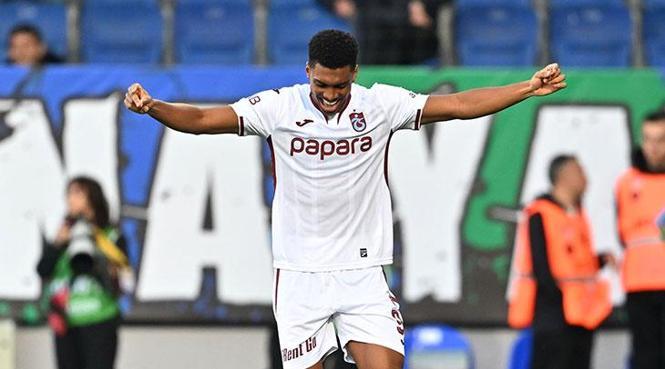TRABZONSPOR MAÇIN BAŞINDA ÖNE GEÇTİ!