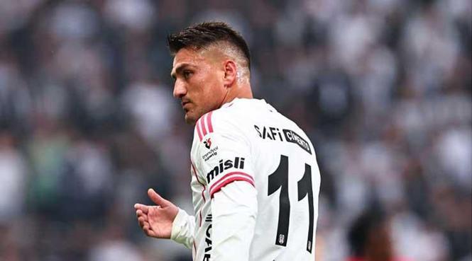 Beşiktaş golle başladı!