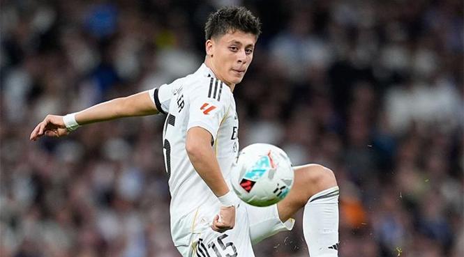 ARDA GÜLER İLK 11'DE Mİ?