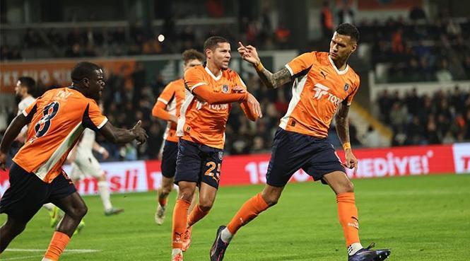 Başakşehir öne geçti