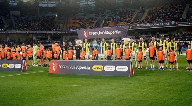 Başakşehir-Fenerbahçe maçı saat kaçta, hangi kanalda?