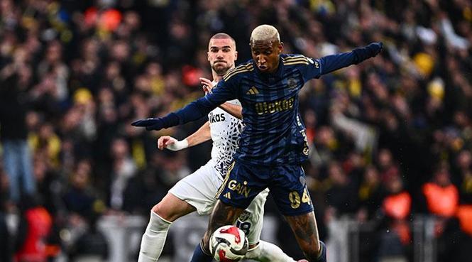 Talisca perdeyi açtı