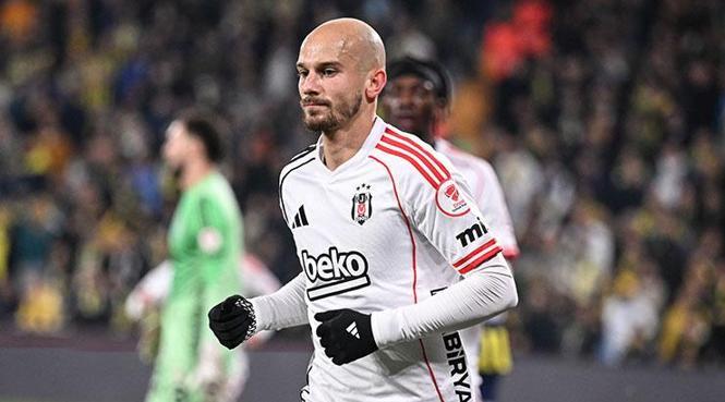 Beşiktaş öne geçti