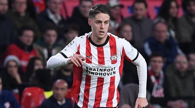 PSV'den Veerman  için açıklama