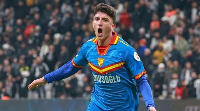 Fenerbahçe ve Trabzonspor Taha'ya talip!