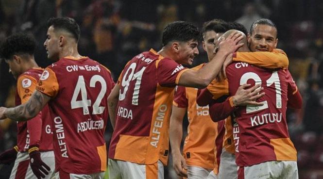 'GALATASARAY'IN TARİHİNDE KUPALAR VAR'