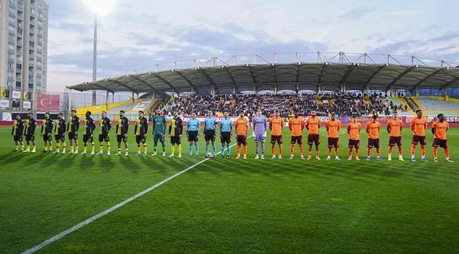 İlk yarı sona erdi