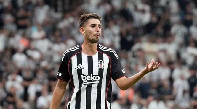 Maça saatler kala Demir Ege şoku! 