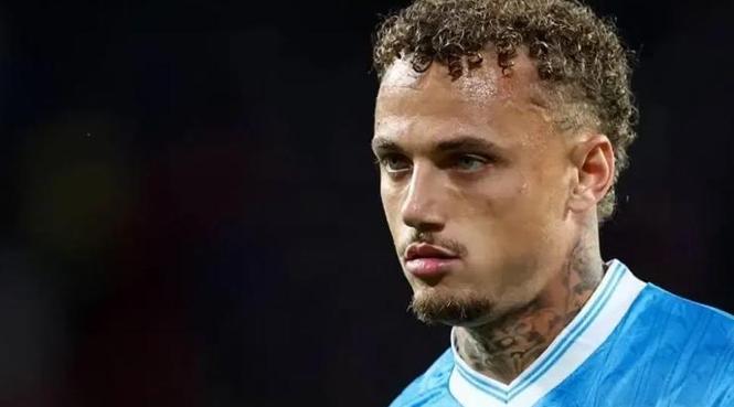 GALATASARAY İLK TRANSFERİNİ YAPIYOR