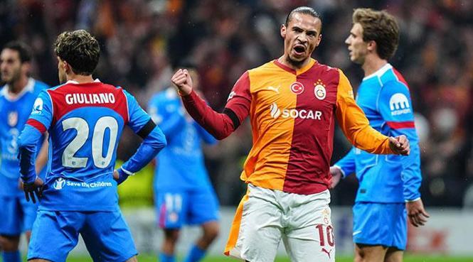 İLK YARI SONA ERDİ