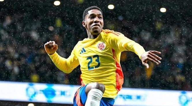 Cimbom, Asprilla'yı bitiriyor