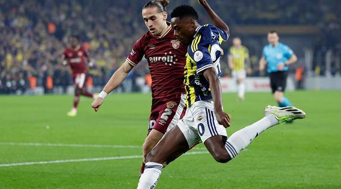 FENERBAHÇE 2. GOLE ÇOK YAKLAŞTI!
